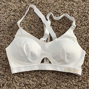 Victoria Sport sports bra